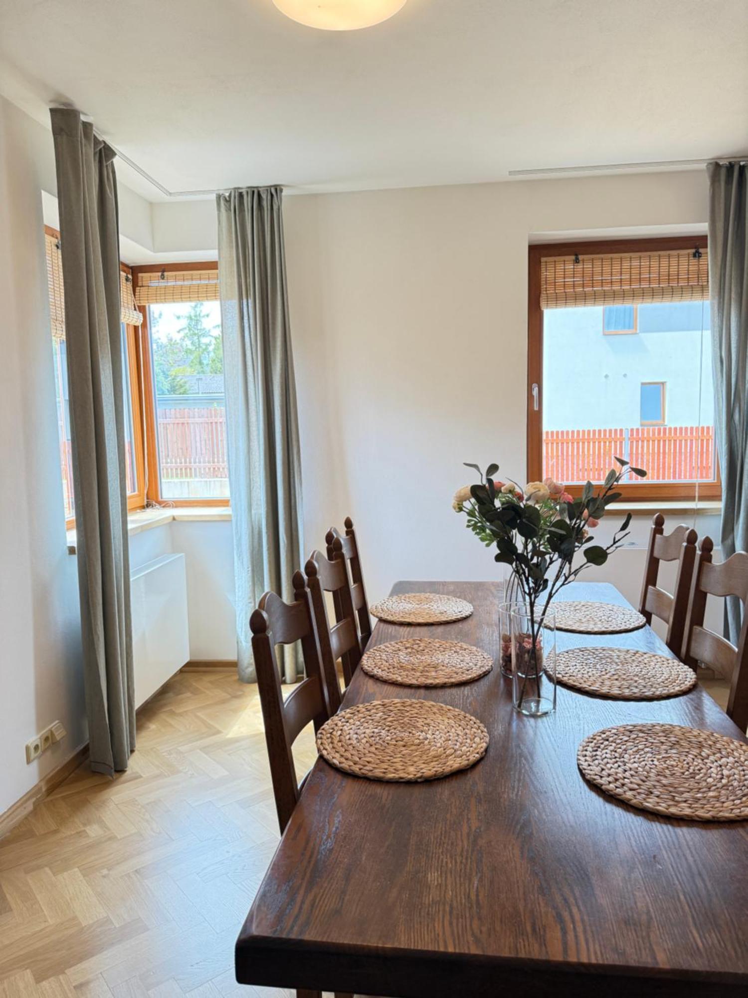 Familyvilla, New 4 Luxury Big Apartments, Parking プラハ エクステリア 写真