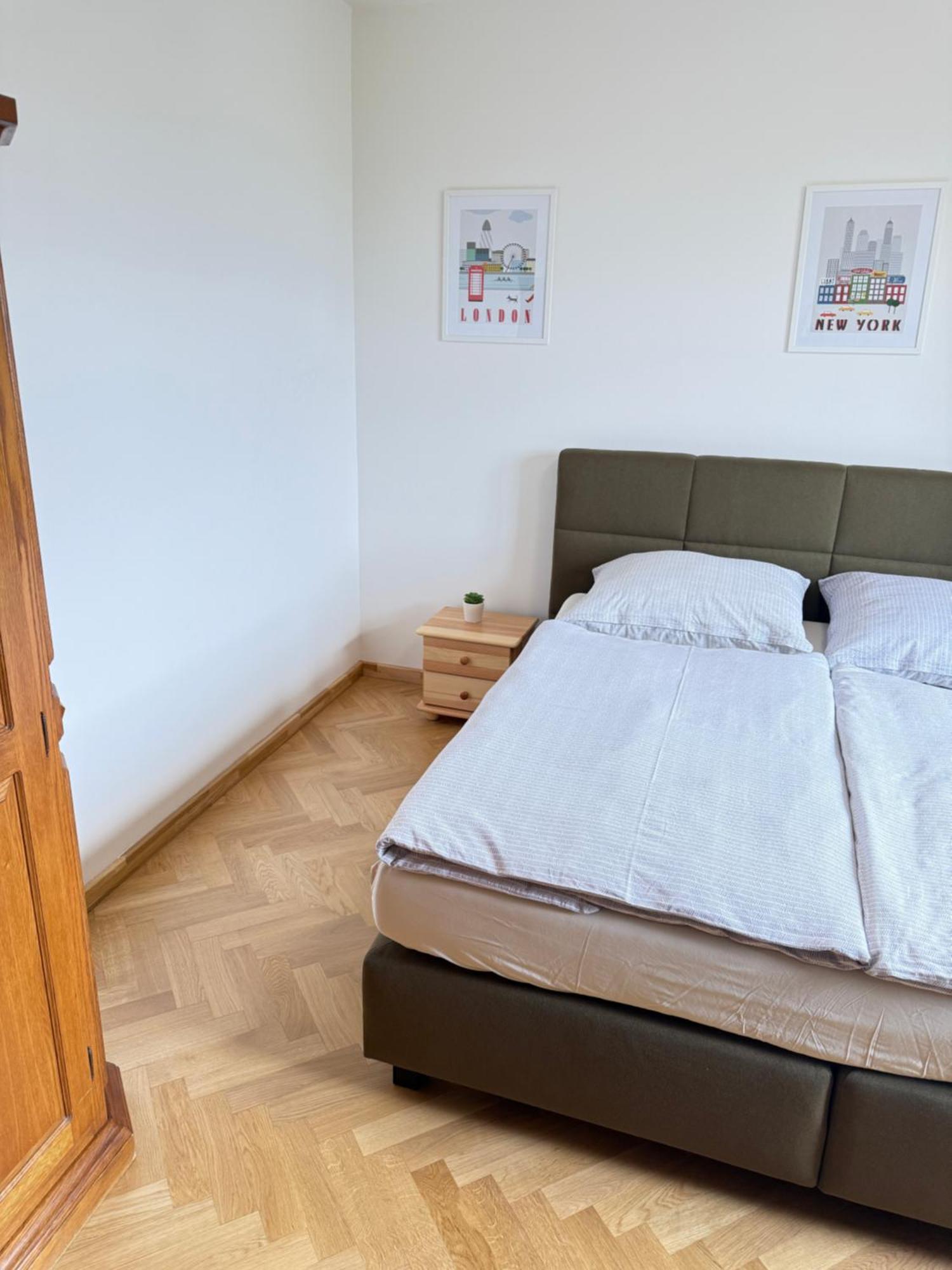 Familyvilla, New 4 Luxury Big Apartments, Parking プラハ エクステリア 写真