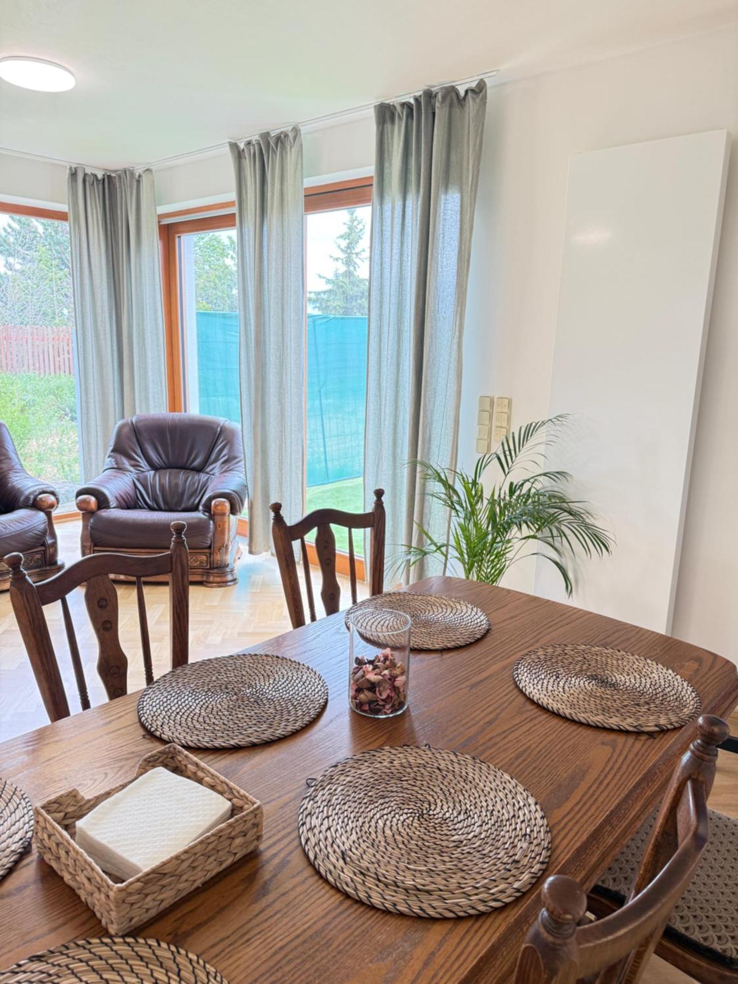 Familyvilla, New 4 Luxury Big Apartments, Parking プラハ エクステリア 写真